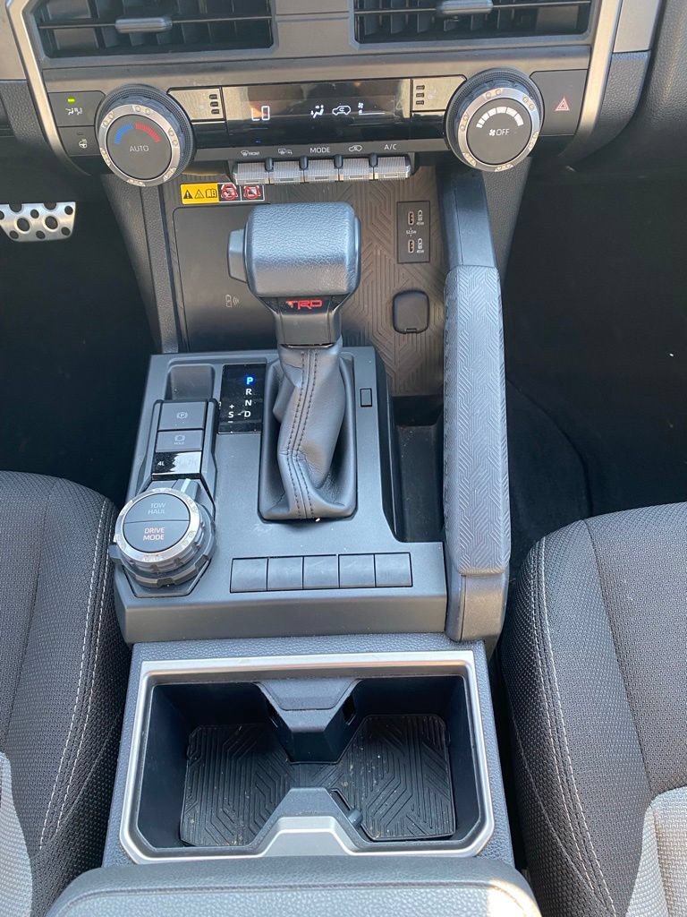Used 2025 Toyota 4Runner TRD Sport AWD/4WD image 18