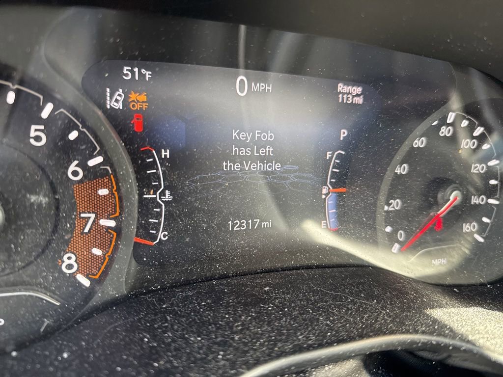 Used 2022 Jeep Compass Latitude w/ Sun and Sound Group AWD/4WD image 10