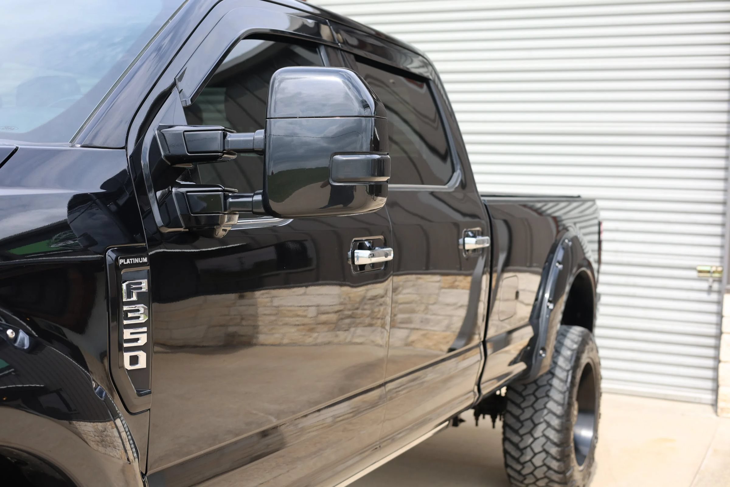 Used 2021 Ford F350 Platinum w/ FX4 Off-Road Package AWD/4WD image 19