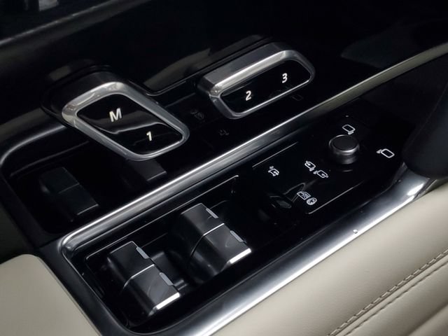 Certified 2026 Land Rover Range Rover SE AWD/4WD image 22