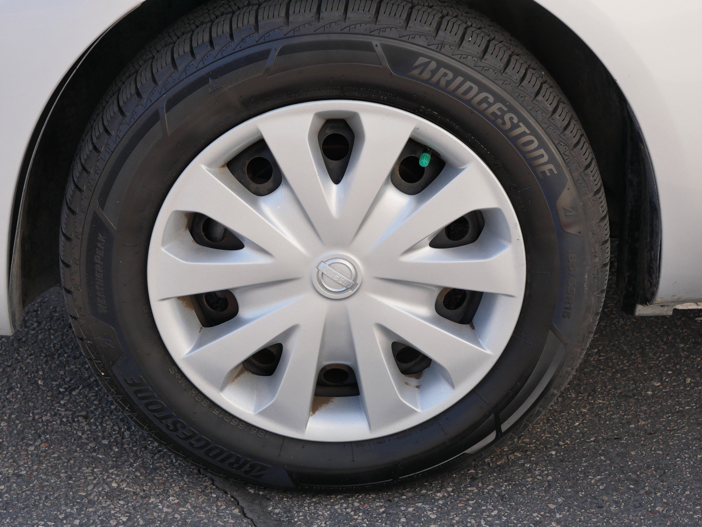Used 2017 Nissan Versa SV FWD image 15