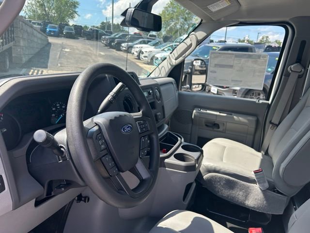 New 2026 Ford E-450 and Econoline 450 Super Duty w/ Power Equipment Group image 16