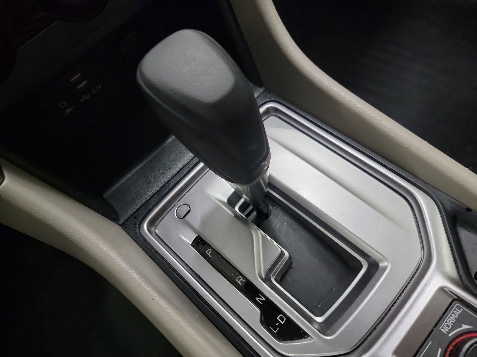 Used 2022 Subaru Forester Premium image 27