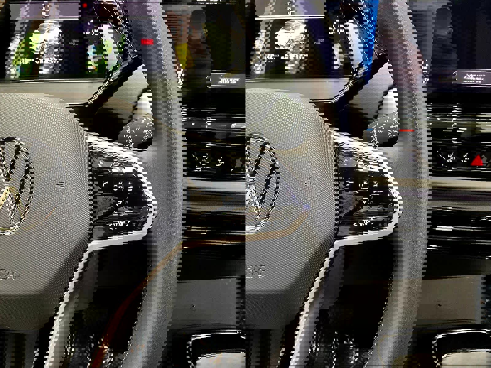 Certified 2024 Volkswagen ID.4 2WD image 21