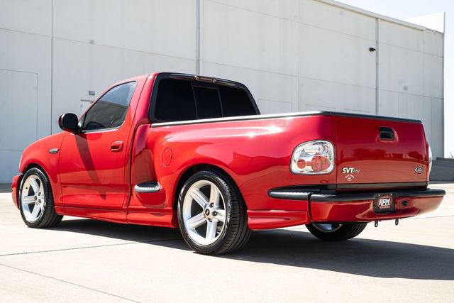 Used 2004 Ford F150 Lightning image 10