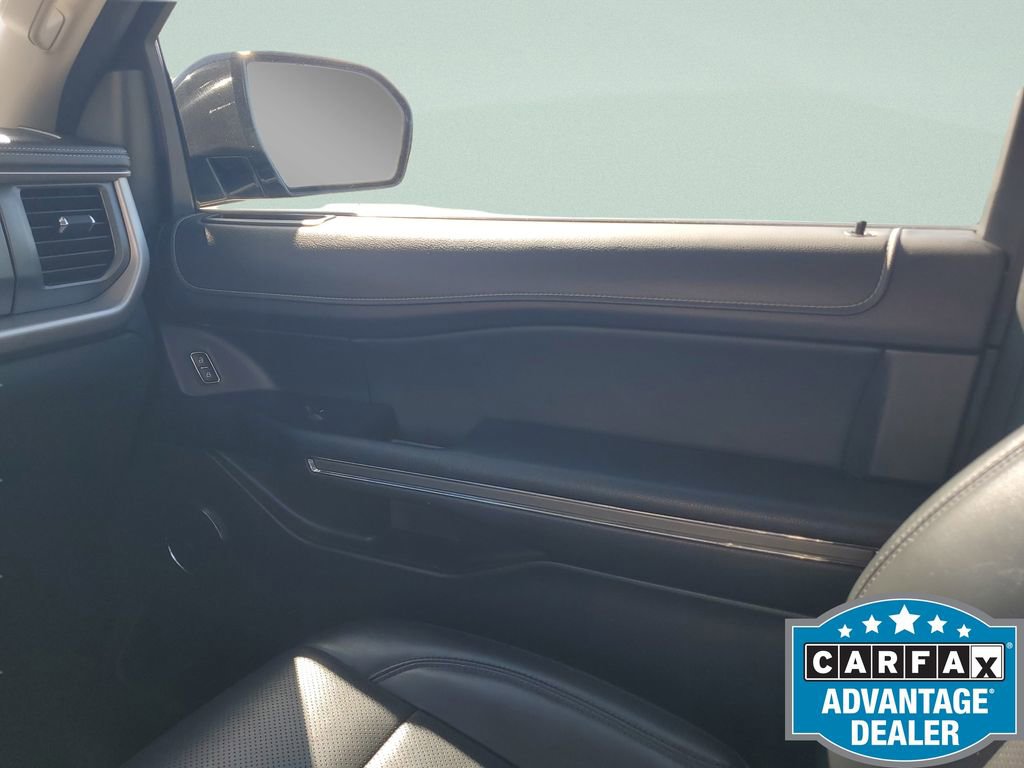 Used 2022 Ford Expedition XLT image 17