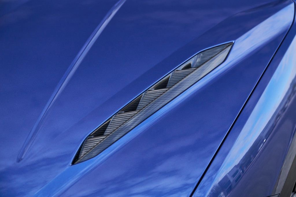 Used 2024 Lamborghini Urus Performante AWD/4WD image 8