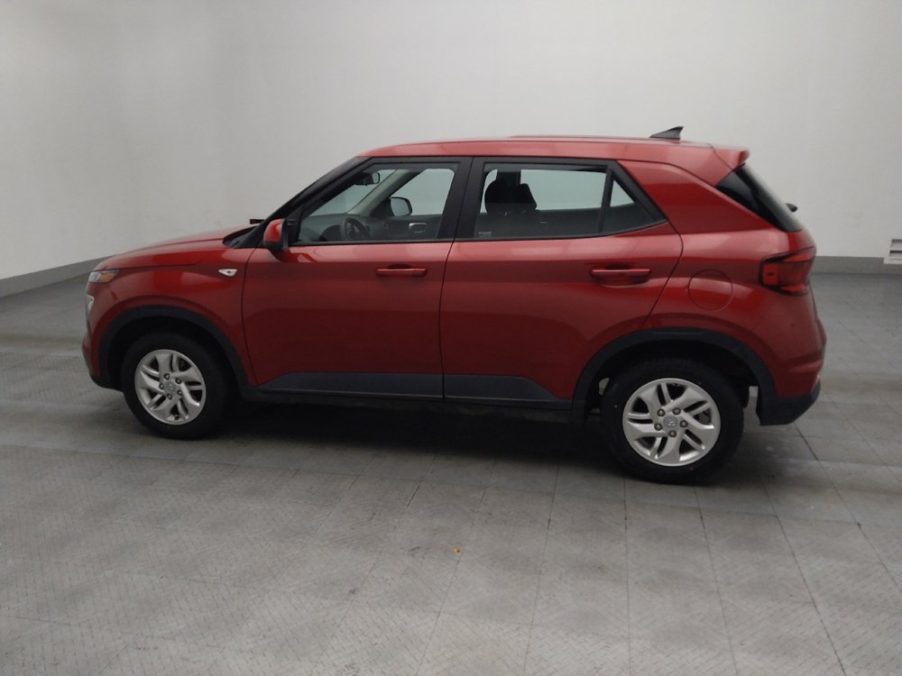 Used 2021 Hyundai Venue SE image 3