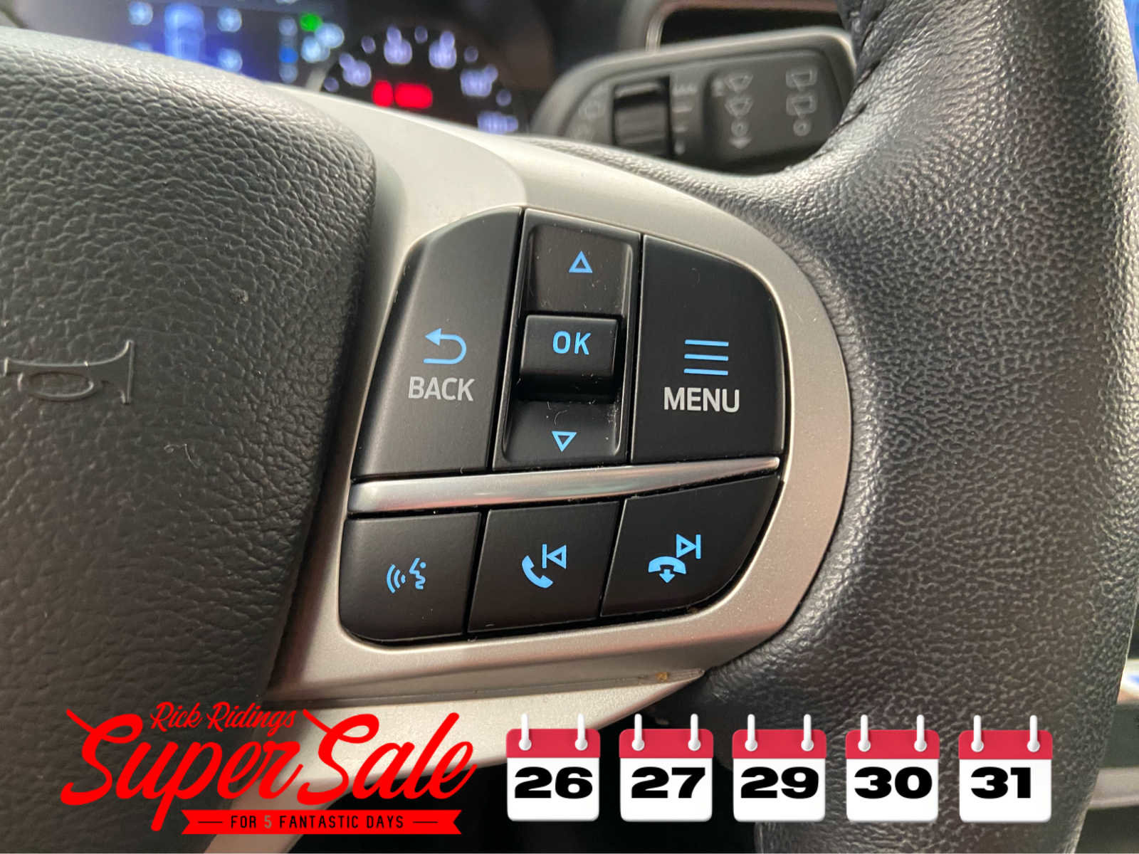 Used 2023 Ford Explorer XLT w/ Equipment Group 202A image 25