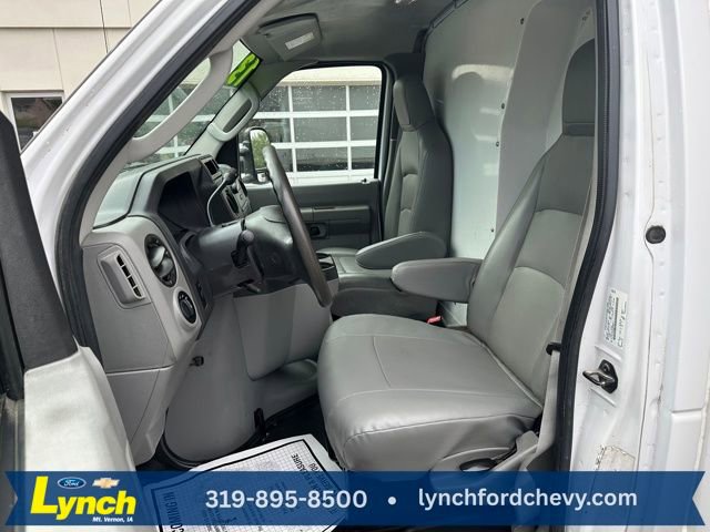 Used 2013 Ford E-450 and Econoline 450 Super Duty RWD image 4