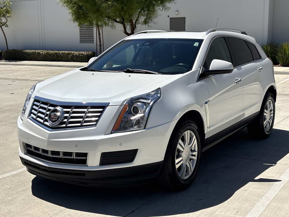 Used 2016 Cadillac SRX Luxury w/ Driver Awareness Package FWD image 7