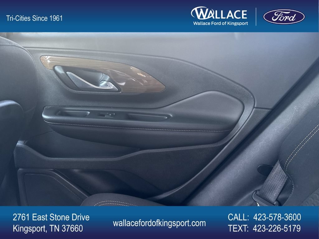 Used 2020 GMC Terrain SLE w/ Elevation Edition FWD image 22