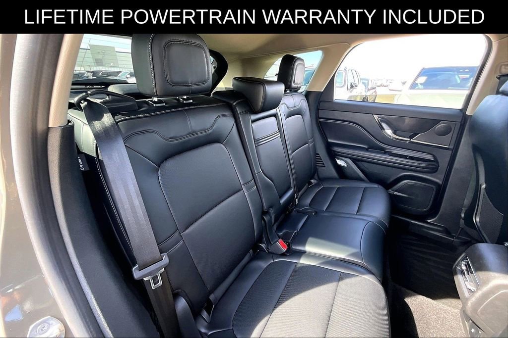 Used 2025 Lincoln Corsair Premiere w/ Equipment Group 101A image 35