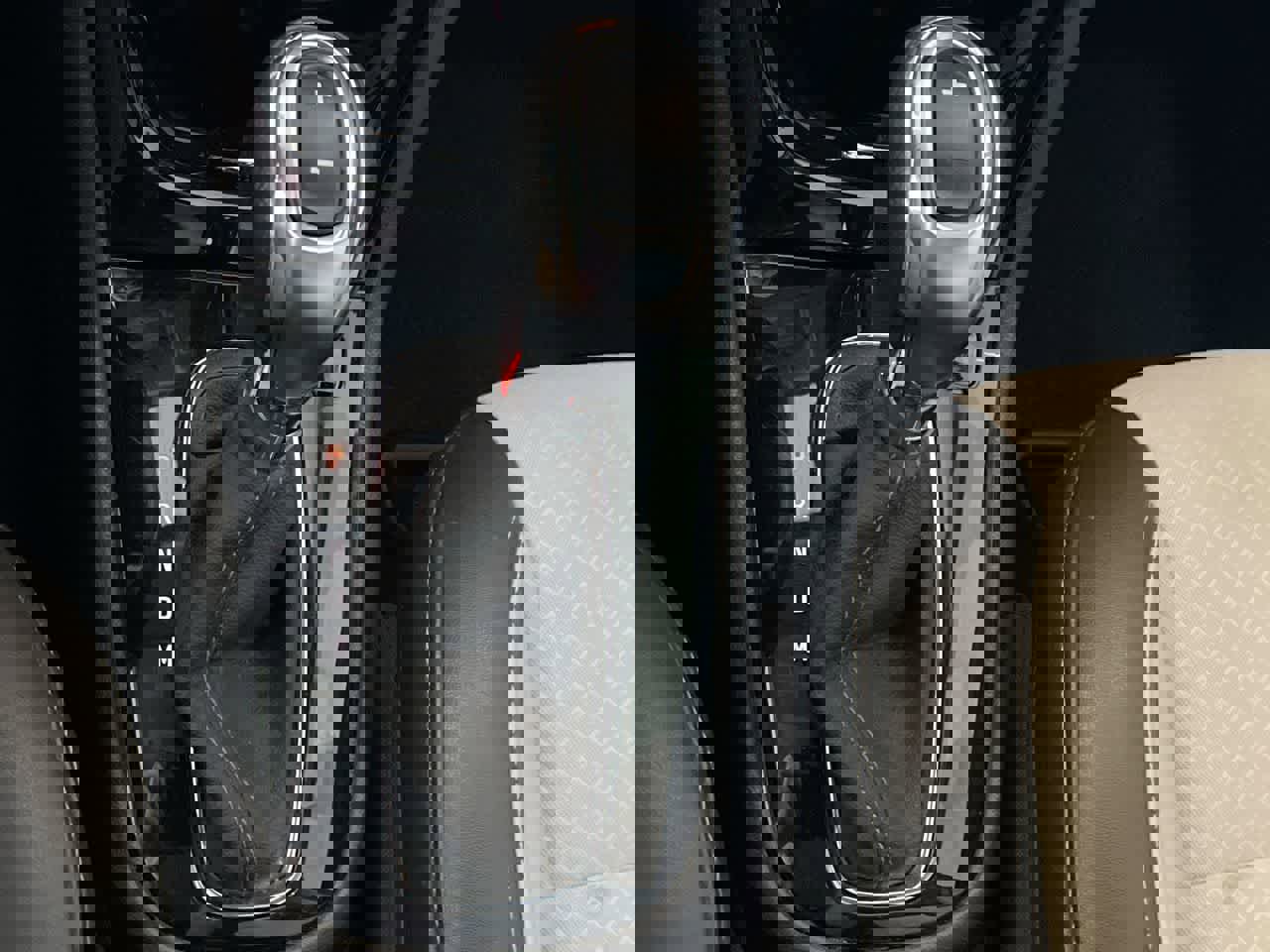 Used 2020 Buick Encore Preferred image 20