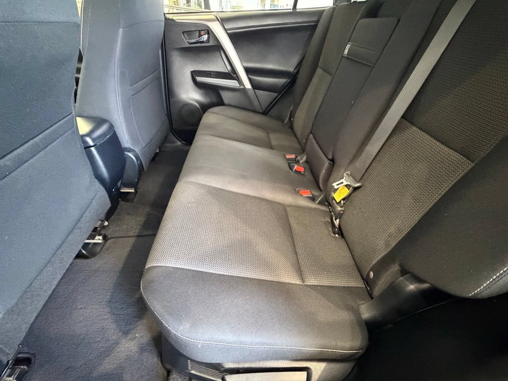 Certified 2018 Toyota RAV4 XLE w/ Convenience Package AWD/4WD image 33