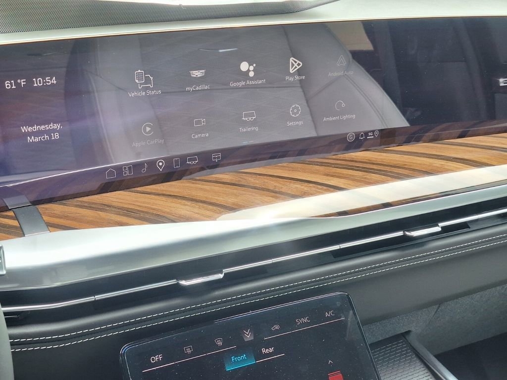 New 2026 Cadillac Escalade Platinum Luxury w/ LPO, Radiant Package image 19