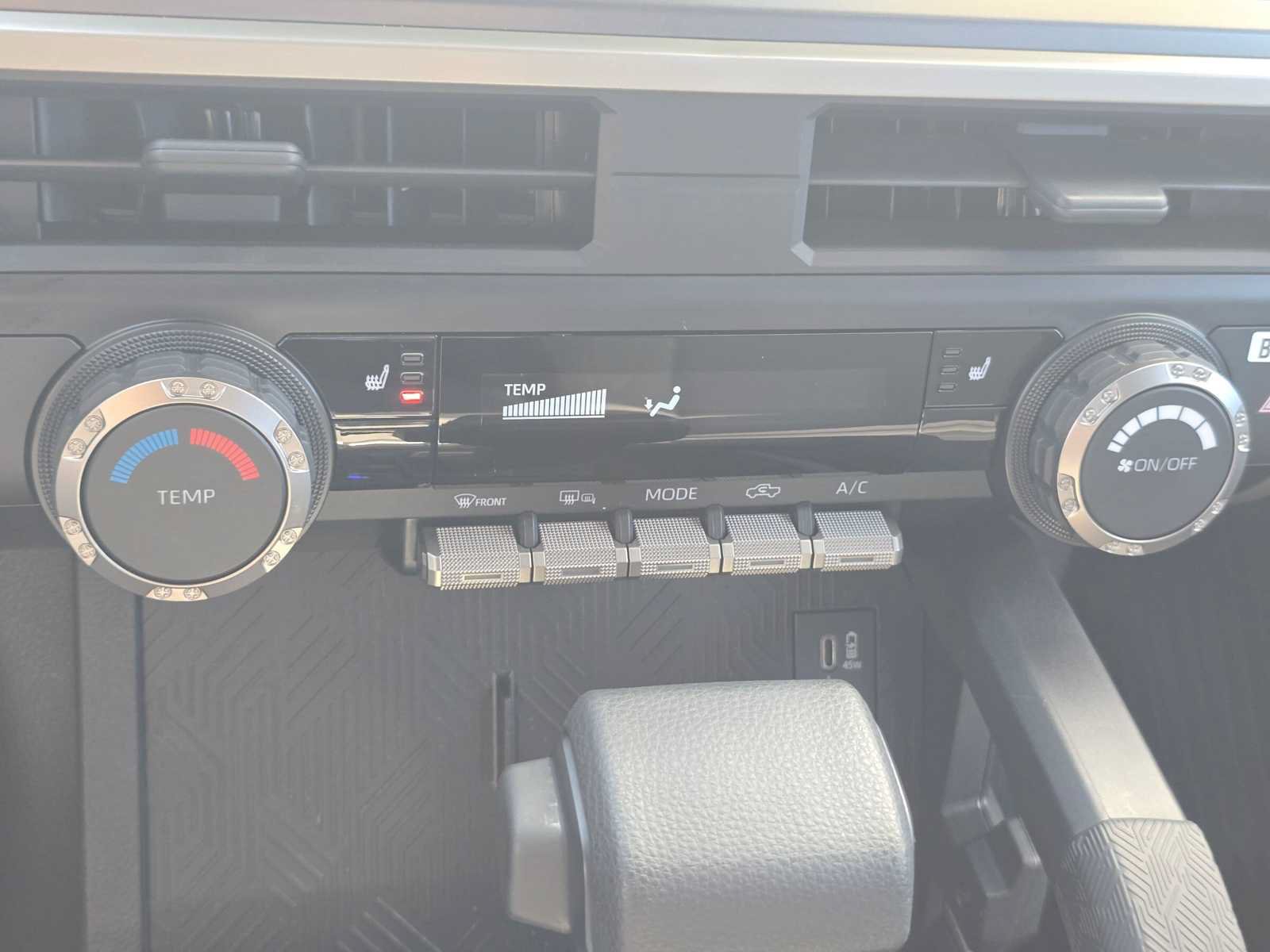 Certified 2025 Toyota Tacoma SR5 AWD/4WD image 29