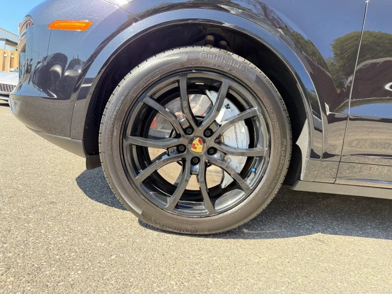 Used 2019 Porsche Cayenne Turbo AWD/4WD image 37