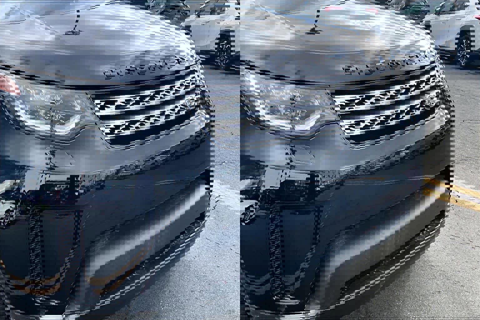 Used 2017 Land Rover Discovery HSE image 28