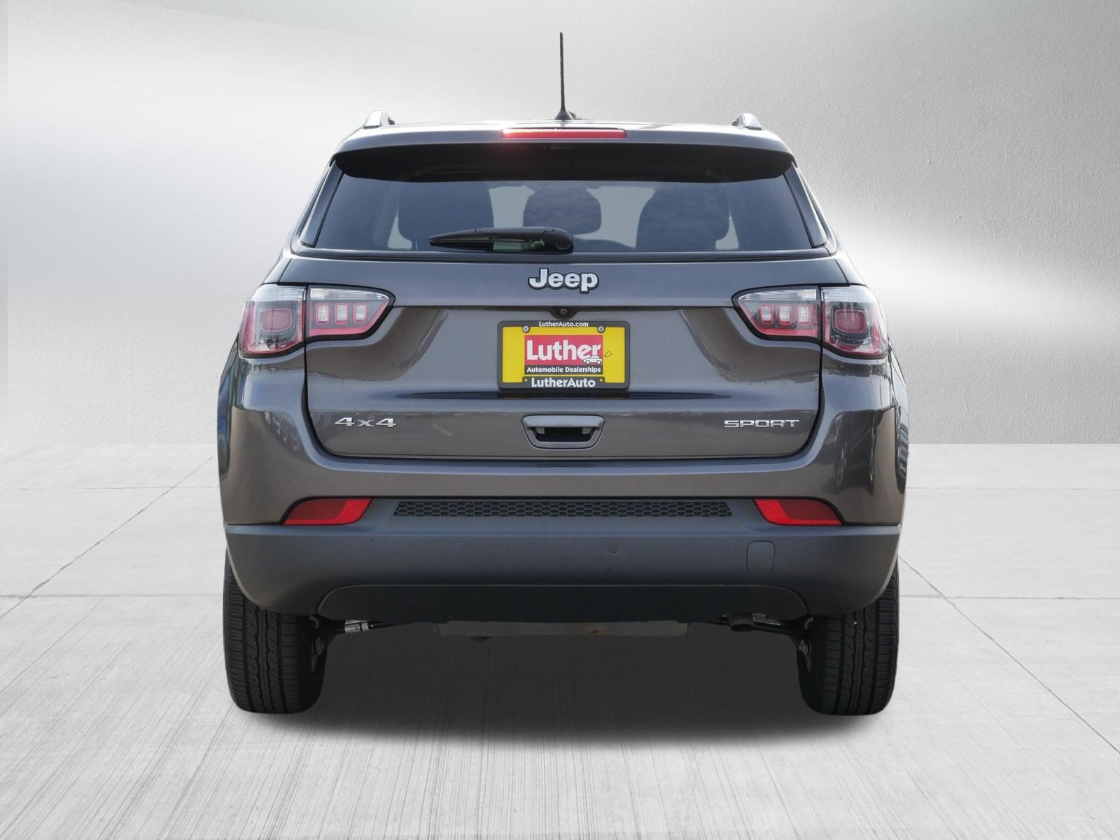 Used 2018 Jeep Compass Sport w/ Cold Weather Group AWD/4WD image 6