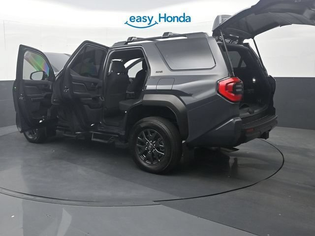 Used 2025 Toyota 4Runner SR5 AWD/4WD image 38
