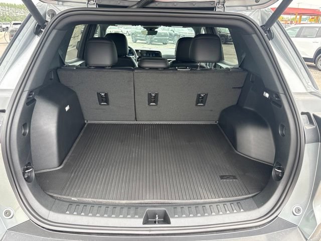 New 2026 Chevrolet Equinox LT w/ Convenience Package II AWD/4WD image 17