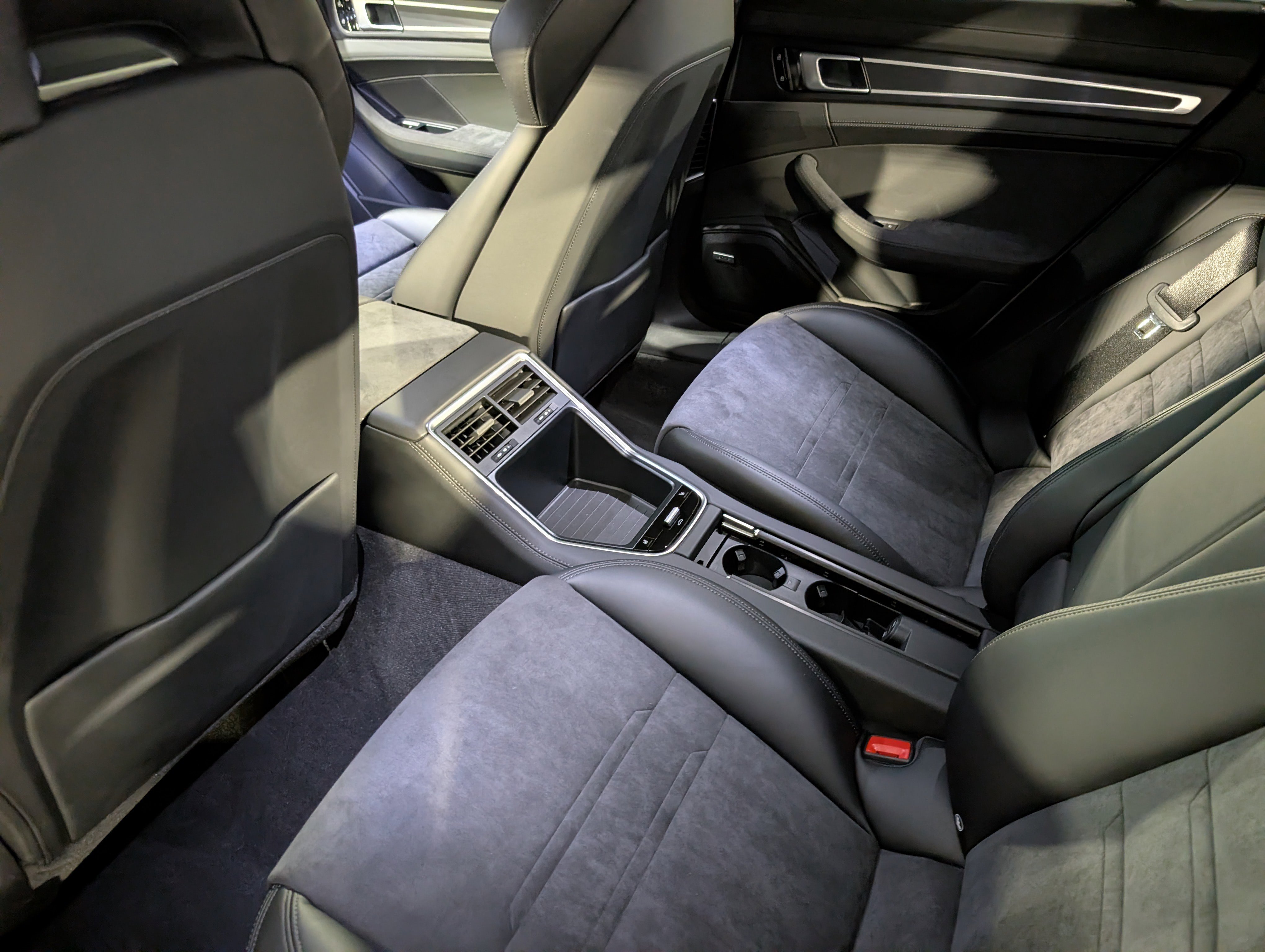 Certified 2020 Porsche Panamera GTS image 22