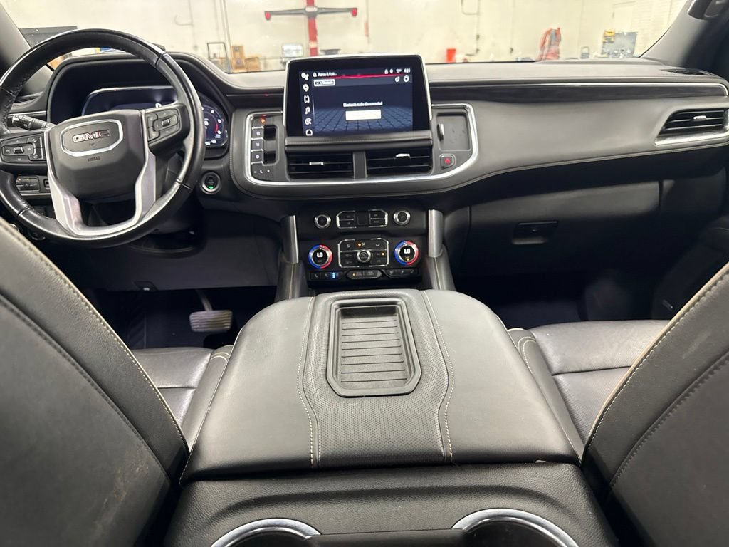 Used 2022 GMC Yukon XL SLT w/ SLT Luxury Package AWD/4WD image 19