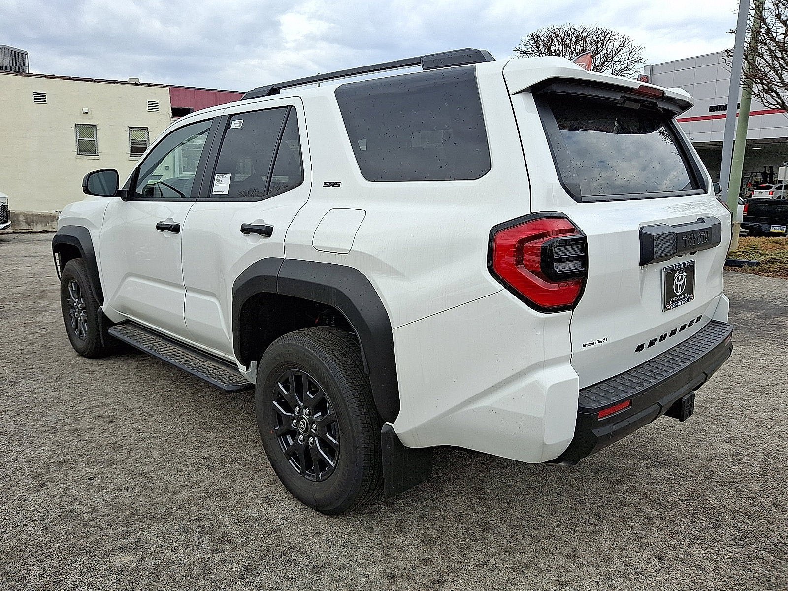 New 2026 Toyota 4Runner SR5 AWD/4WD image 3