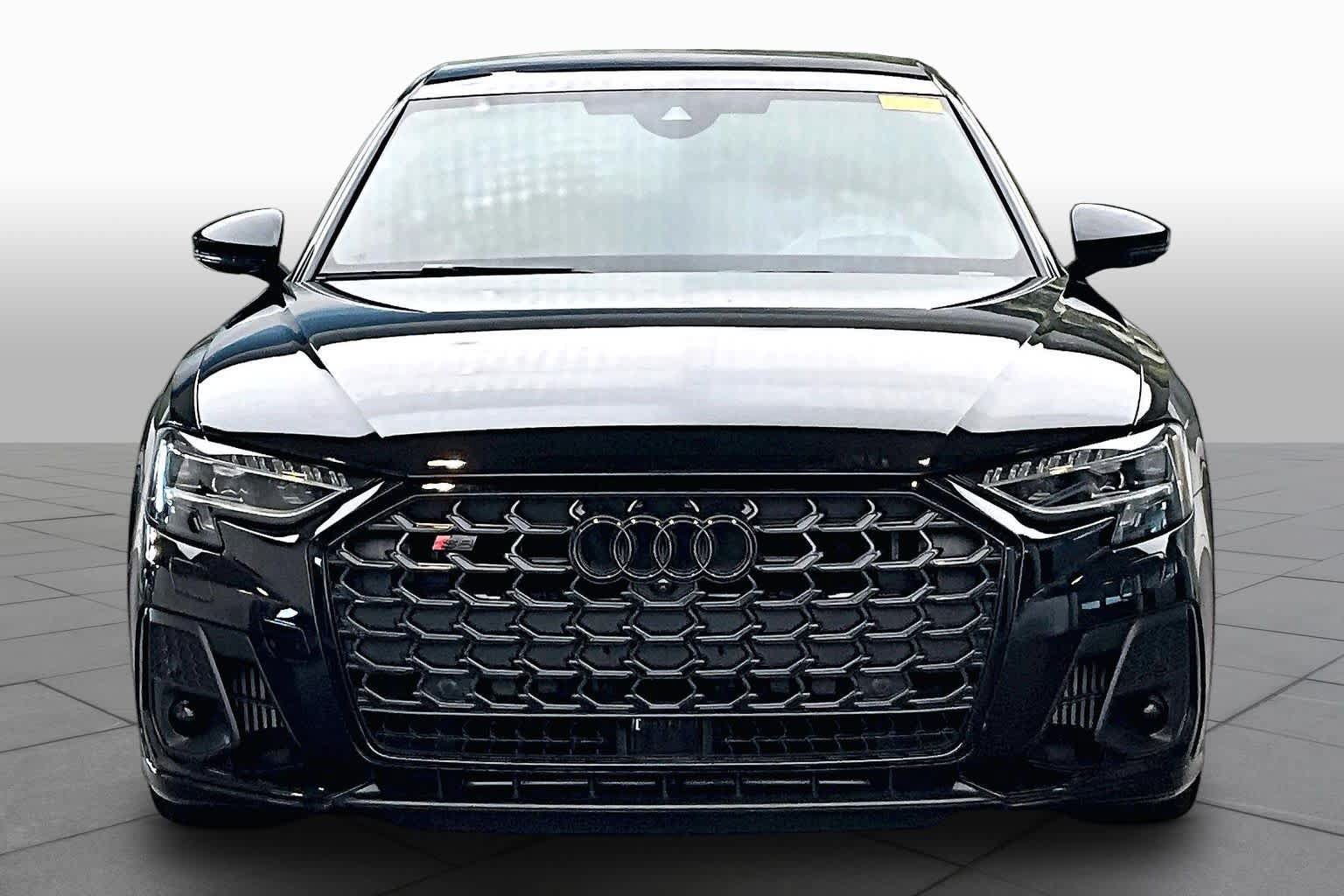 Certified 2025 Audi S8 AWD/4WD image 4