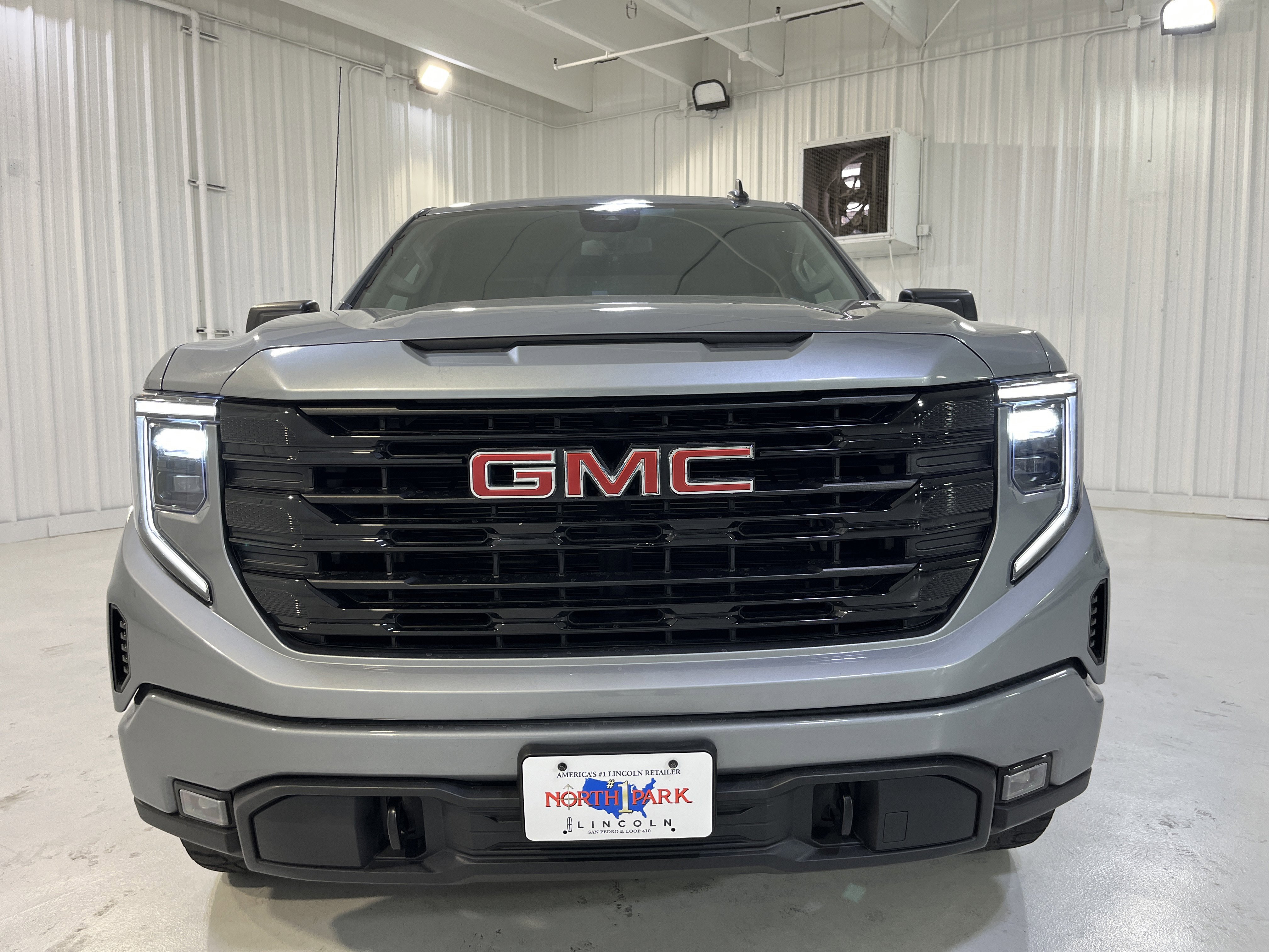 Used 2023 GMC Sierra 1500 Elevation w/ X31 Off-Road Package image 31