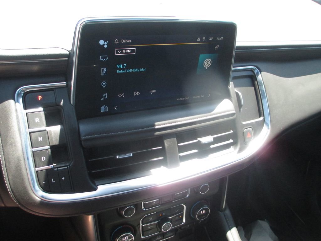 Used 2023 Chevrolet Tahoe Z71 w/ Luxury Package AWD/4WD image 32
