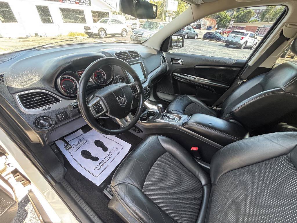 Used 2015 Dodge Journey Crossroad w/ Flexible Seating Group FWD image 14