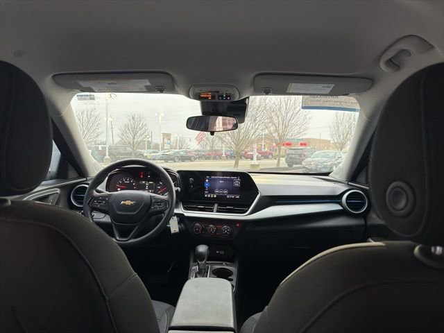 Used 2024 Chevrolet Trax LS image 12