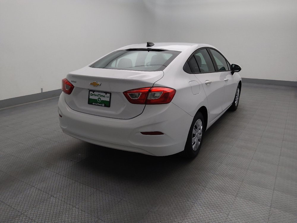 Used 2017 Chevrolet Cruze LS FWD image 7