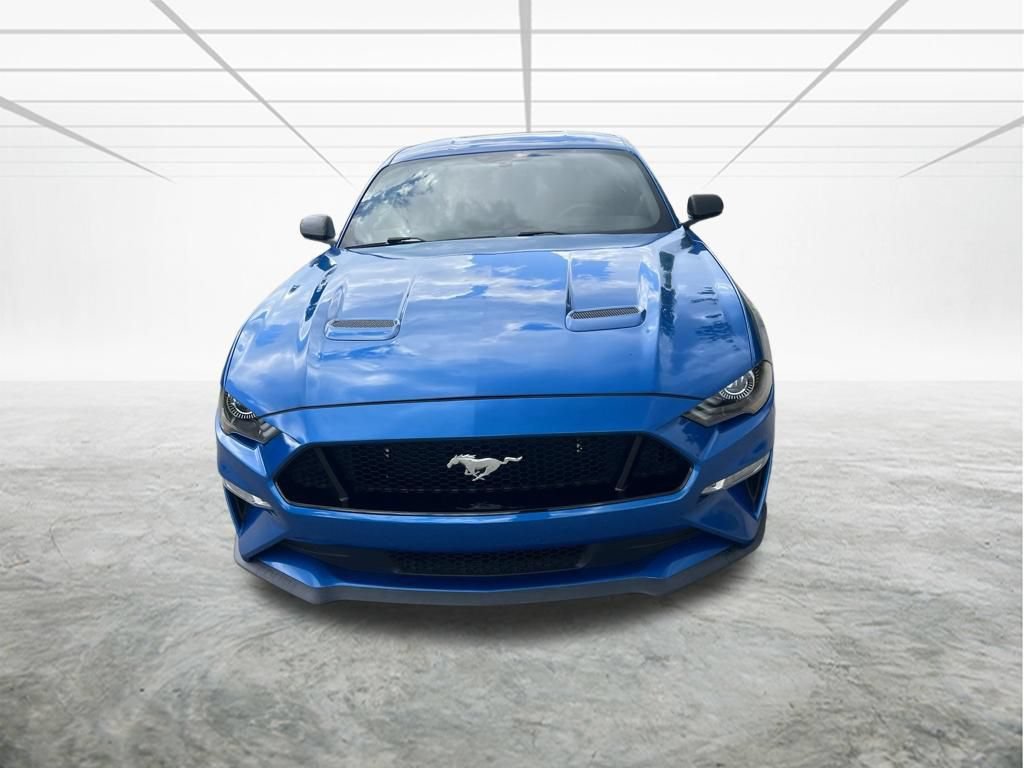 Used 2020 Ford Mustang GT RWD image 2