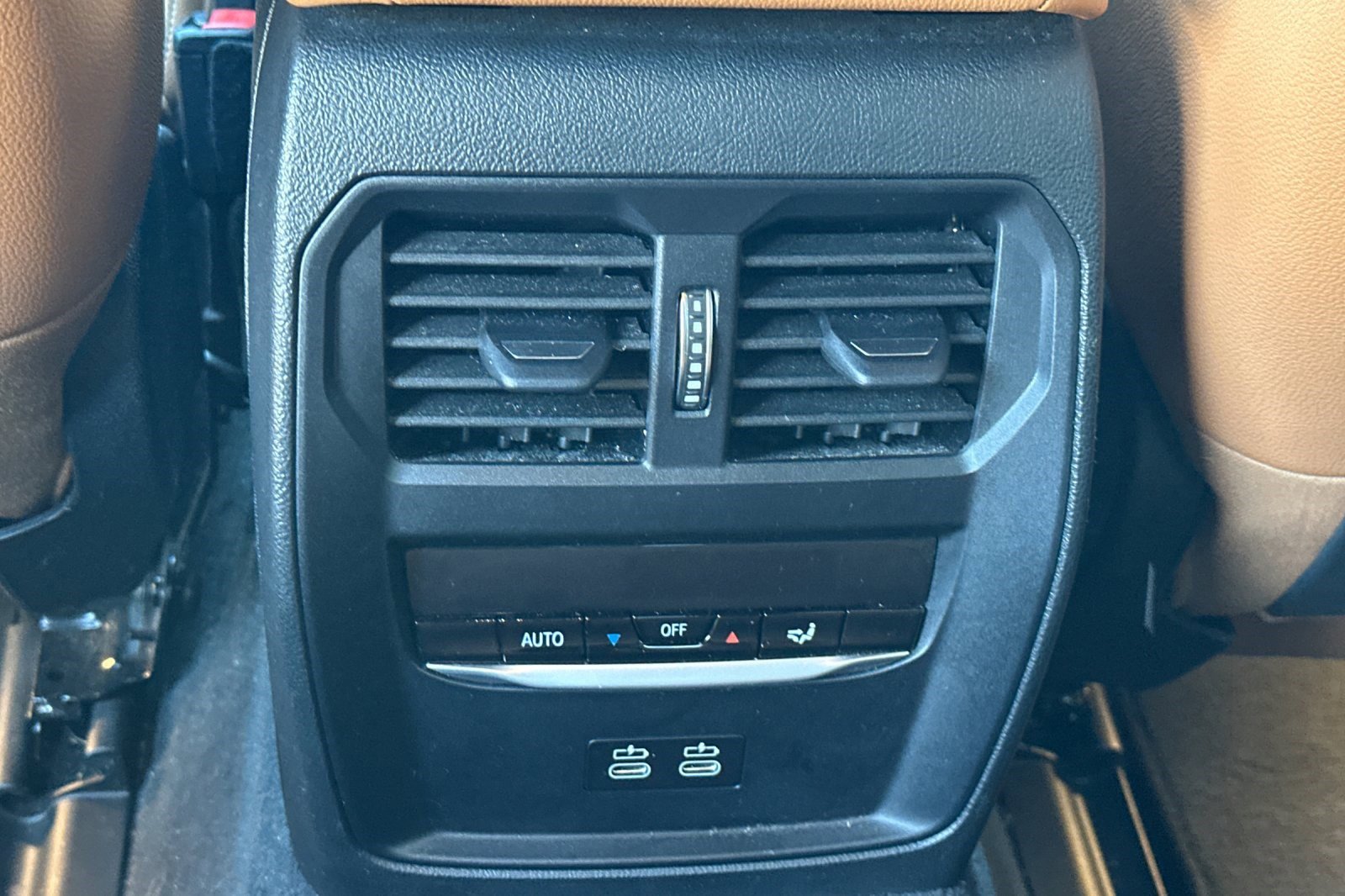 Used 2023 BMW i4 eDrive35 image 16