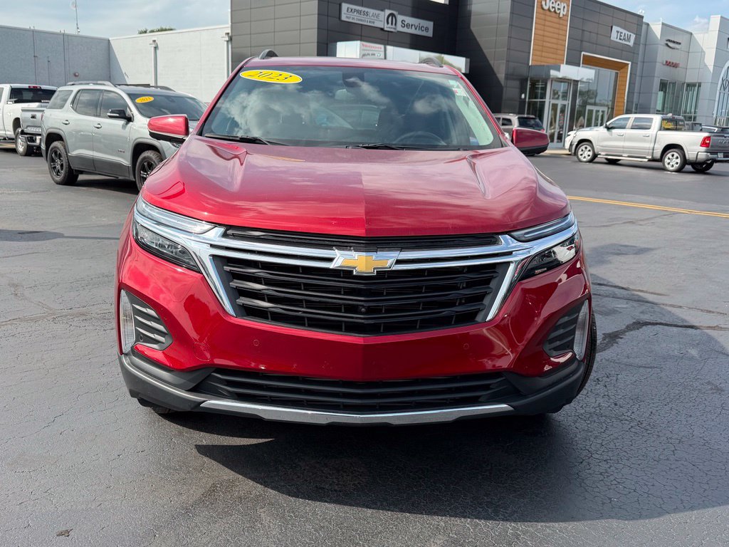 Used 2023 Chevrolet Equinox LT FWD image 2