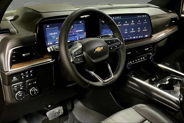 Certified 2025 Chevrolet Tahoe High Country AWD/4WD image 17