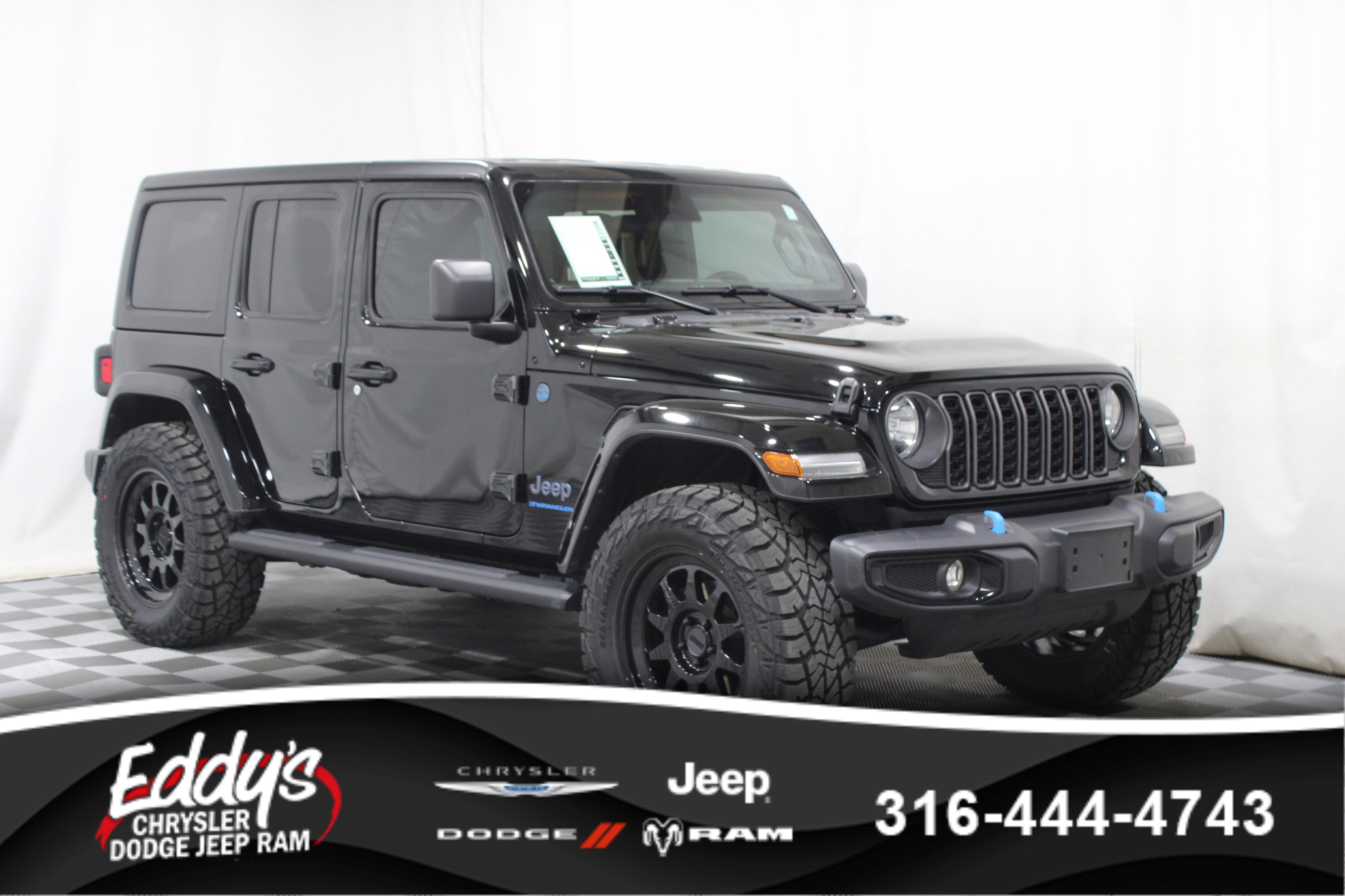 Used 2024 Jeep Wrangler Unlimited image 1