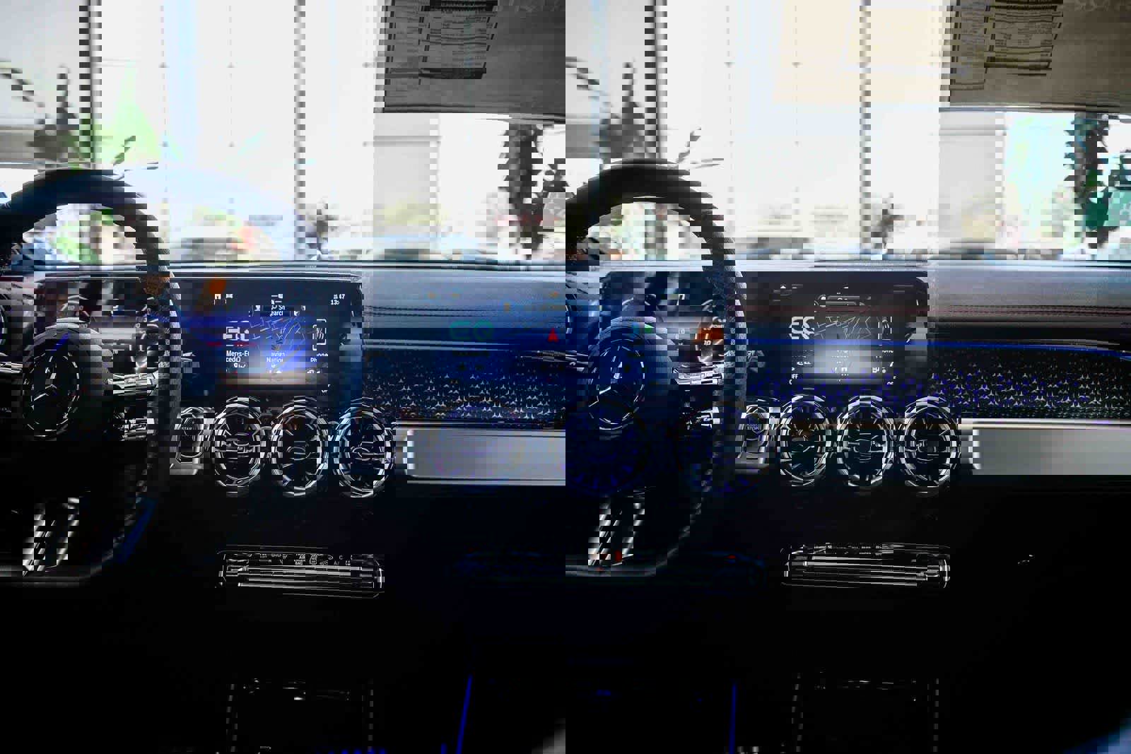 Used 2024 Mercedes-Benz EQB 350 4MATIC SUV image 13