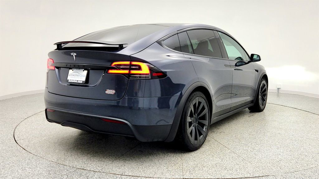 Used 2023 Tesla Model X Plaid image 5
