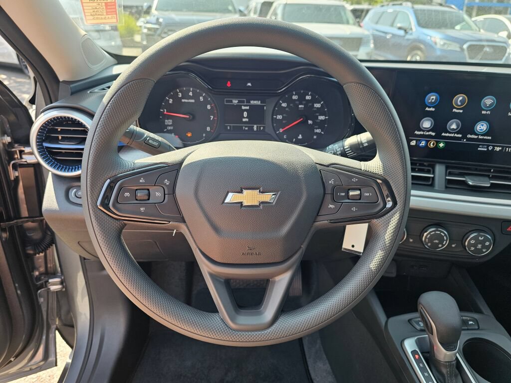New 2026 Chevrolet Trax LS w/ LS Convenience Package FWD image 11
