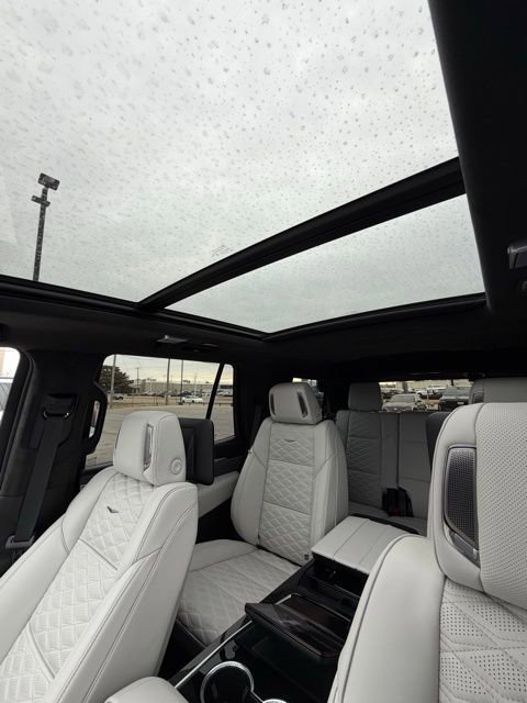 Used 2026 Cadillac Escalade V image 10