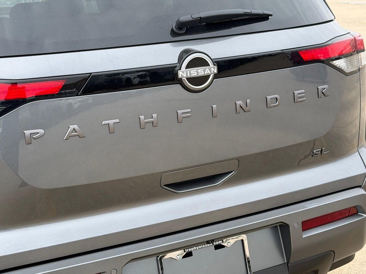 New 2026 Nissan Pathfinder SL image 7