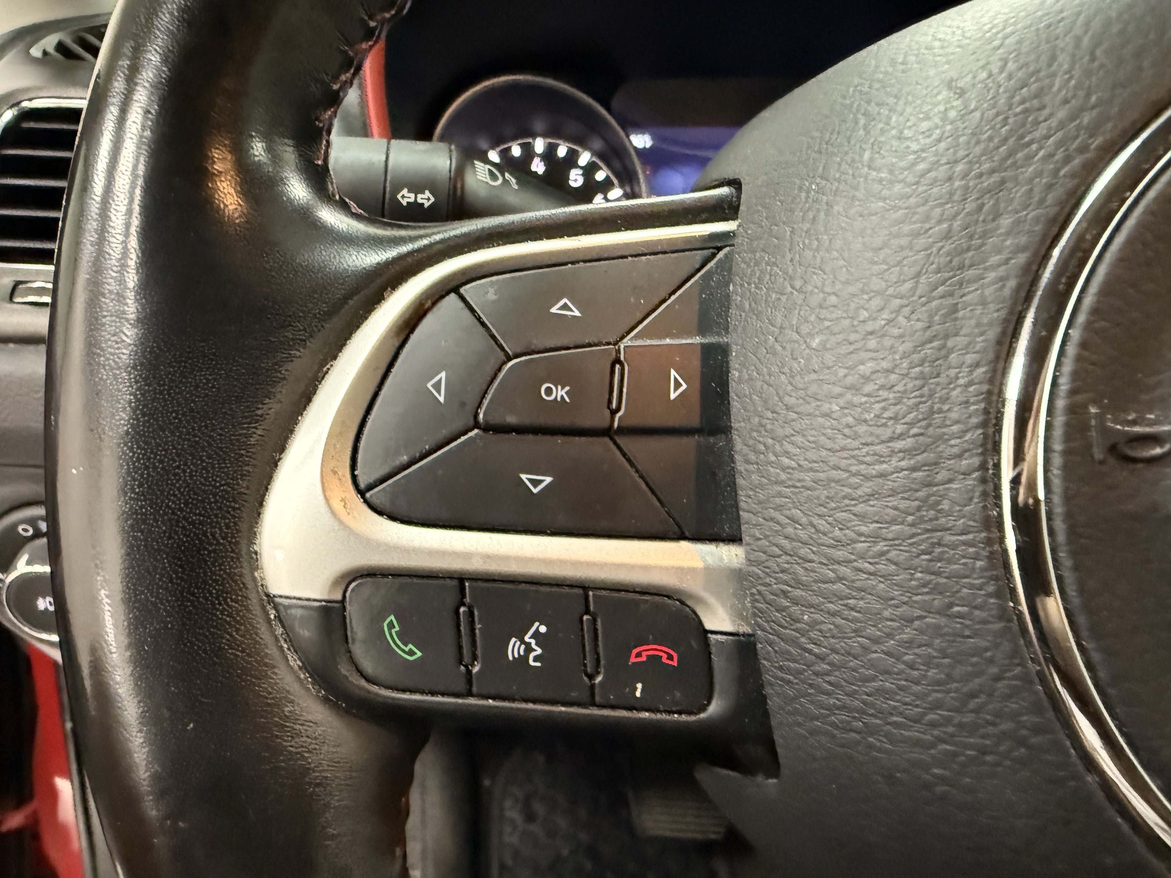 Used 2019 Jeep Compass Trailhawk AWD/4WD image 18