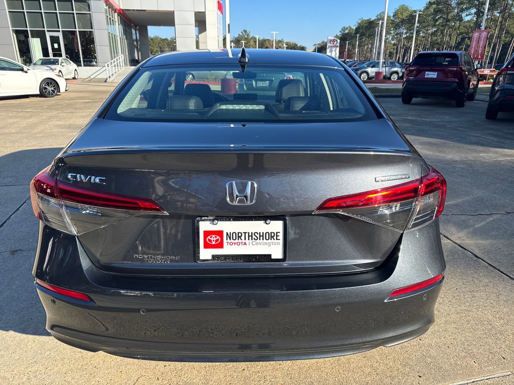 Used 2024 Honda Civic Touring image 4