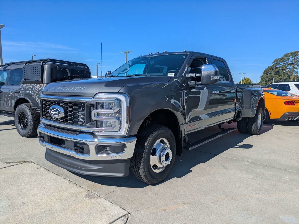 New 2027 Ford F350 Lariat w/ Lariat Ultimate Package AWD/4WD image 8