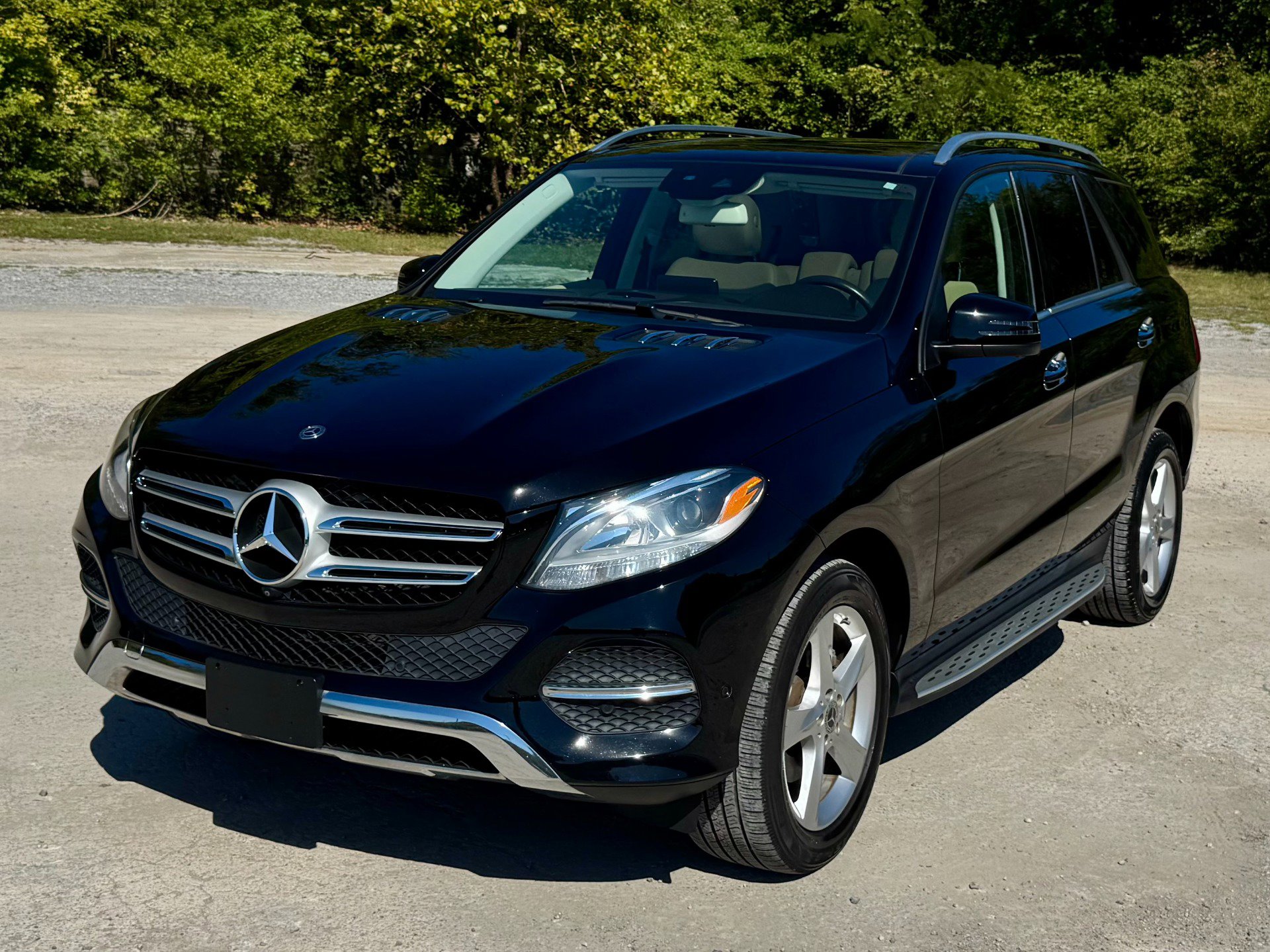 Used 2018 Mercedes-Benz GLE 350 4MATIC image 2