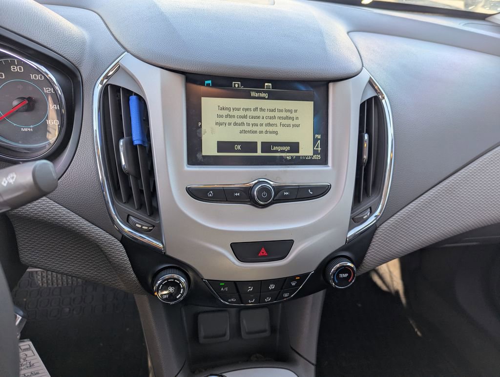 Used 2018 Chevrolet Cruze LS FWD image 15